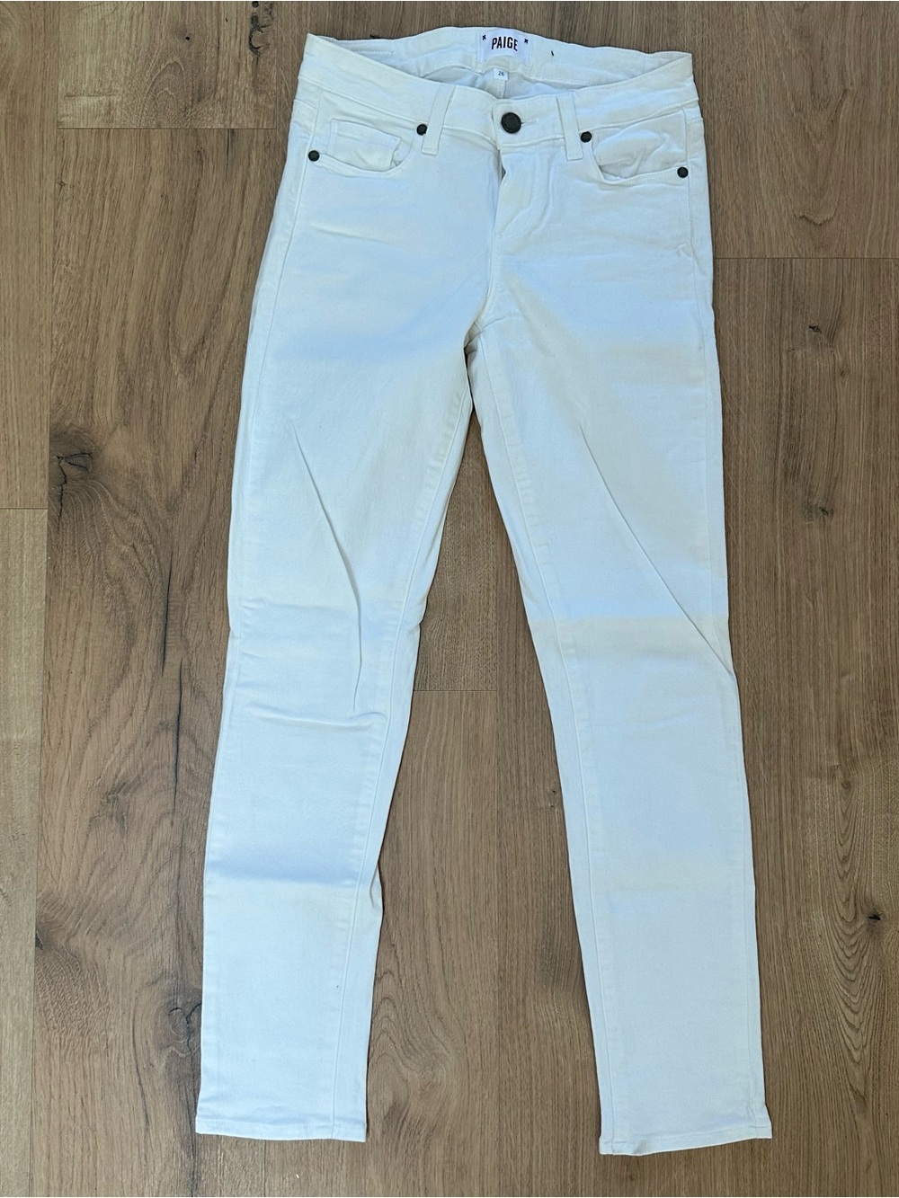 PAIGE - SKINNY JEANS - SIZE 26 - GREAT CONDITION